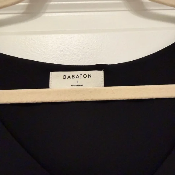 Babaton Randy Blouse - Picture 2 of 3